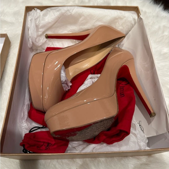 Christian Louboutin Bianca 140mm Pumps - Picture 11 of 12